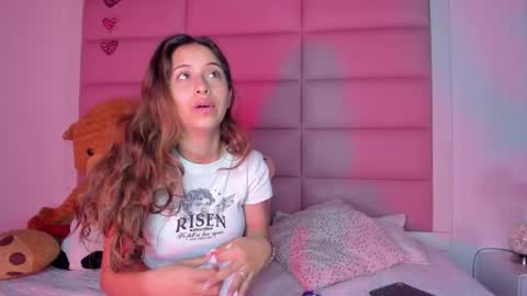 littlee_emma_ online show from 02/10/25, 03:13