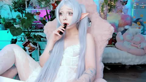 Snapshot of littleflufflepuff chatting on 01/04/25, 07:13 Riza Riri Puff online show from 01/04/25, 07:13