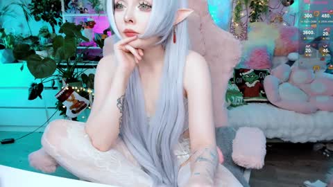 Snapshot of littleflufflepuff chatting on 01/04/25, 05:37 Riza Riri Puff online show from 01/04/25, 05:37