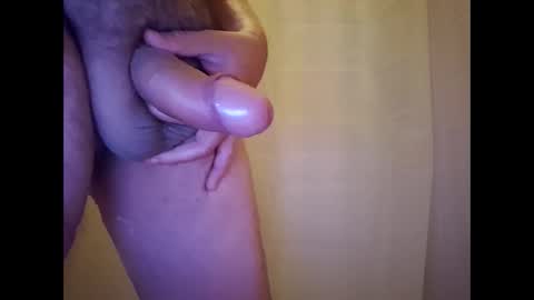 littleguyy888 online show from 11/18/25, 01:04