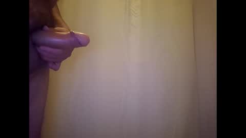 littleguyy888 online show from 12/02/25, 12:05