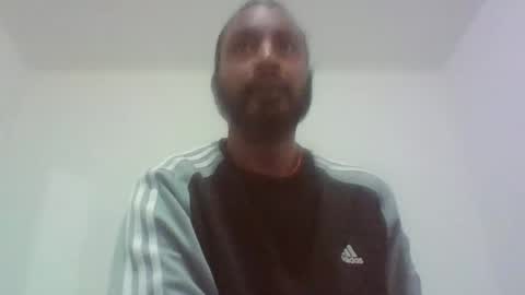 Snapshot of littleindiancock4girls chatting on 01/03/25, 04:27 littlekiki online show from 01/03/25, 04:27