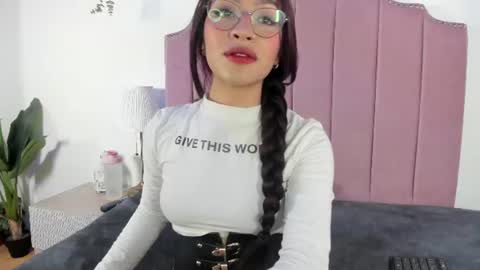 littlejade_dh online show from 06/11/26, 11:52