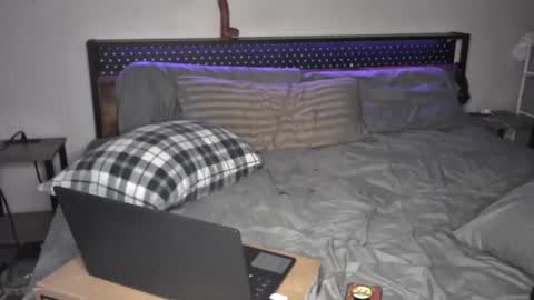 Snapshot of littlejessielov chatting on 01/02/25, 12:13 Jessie online show from 01/02/25, 12:13