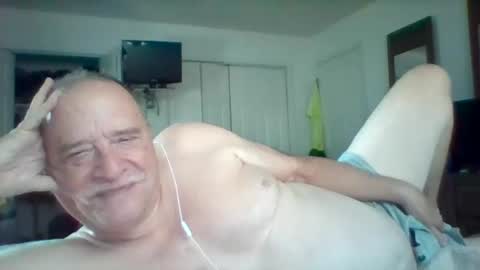 littlekenny1951 online show from 10/12/25, 06:29