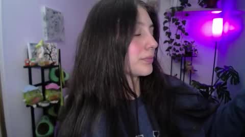 Laksmi online show from 10/22/25, 09:25