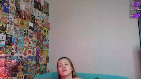 Snapshot of littleleen chatting on 10/31/25, 03:46 LillleLinn online show from 10/31/25, 03:46