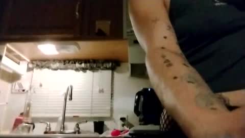 Snapshot of littleleo96 chatting on 10/17/25, 09:23 littleleo96 online show from 10/17/25, 09:23