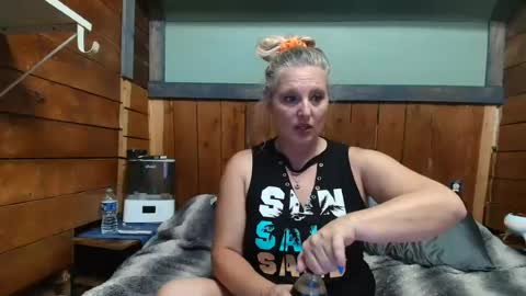 Snapshot of littlelisa1 chatting on 06/11/26, 07:12 lisanixs online show from 06/11/26, 07:12
