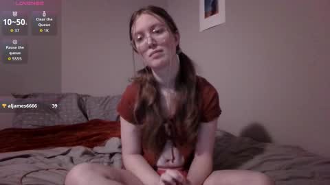 Snapshot of littlemissmissy234 chatting on 12/20/25, 04:41 Missy 3 online show from 12/20/25, 04:41