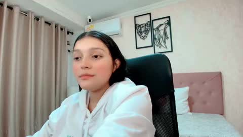 Sarahs Room online show from 03/10/26, 02:16