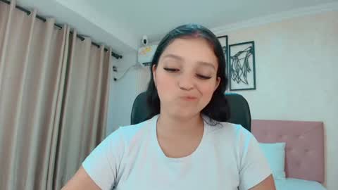 Sarahs Room online show from 07/11/26, 01:41