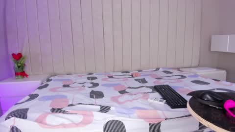 im olivia IG littleolivia01 online show from 01/23/25, 06:56