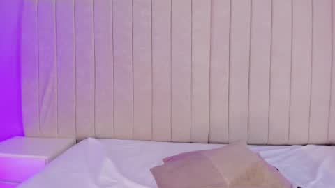 im olivia IG littleolivia01 online show from 02/12/25, 06:51