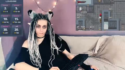 Snapshot of littlepinkcat chatting on 02/24/25, 04:16 Felix online show from 02/24/25, 04:16