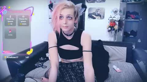 Snapshot of littlepinkcat chatting on 09/26/25, 10:36 Felix online show from 09/26/25, 10:36