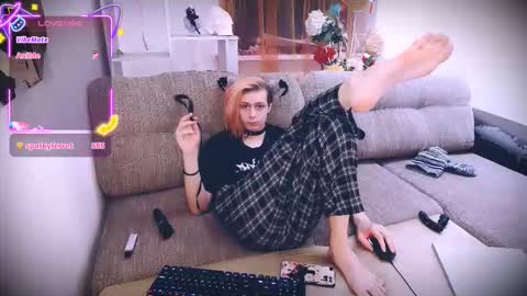 Snapshot of littlepinkcat chatting on 11/29/25, 08:28 Felix online show from 11/29/25, 08:28