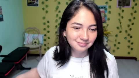 Mia  Wednesday to Sunday 730 am to 1030 am Colombian Hour D online show from 05/14/26, 04:30