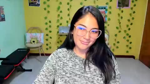Mia  Wednesday to Sunday 730 am to 1030 am Colombian Hour D online show from 07/27/26, 02:18