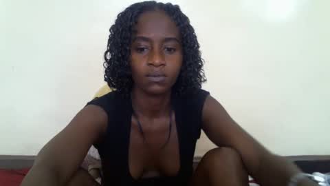 Snapshot of littlesandie chatting on 01/06/25, 12:35 littlesandie online show from 01/06/25, 12:35