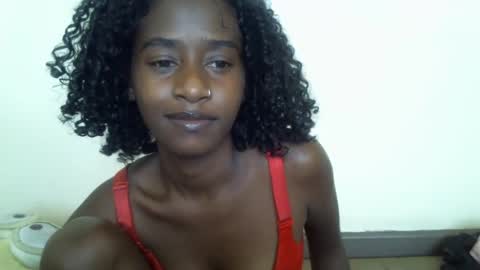 Snapshot of littlesandie chatting on 01/08/25, 09:21 littlesandie online show from 01/08/25, 09:21