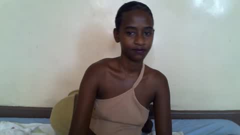 Snapshot of littlesandie chatting on 02/13/25, 04:54 littlesandie online show from 02/13/25, 04:54