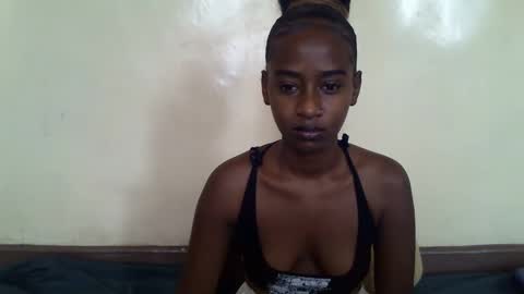 Snapshot of littlesandie chatting on 02/24/25, 05:43 littlesandie online show from 02/24/25, 05:43