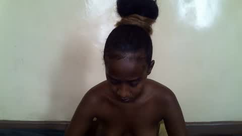 Snapshot of littlesandie chatting on 02/24/25, 09:00 littlesandie online show from 02/24/25, 09:00