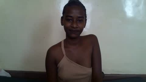 Snapshot of littlesandie chatting on 03/10/25, 05:54 littlesandie online show from 03/10/25, 05:54