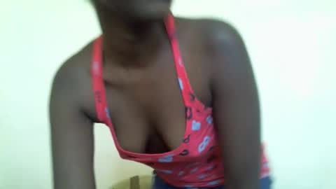 Snapshot of littlesandie chatting on 10/15/25, 05:29 littlesandie online show from 10/15/25, 05:29