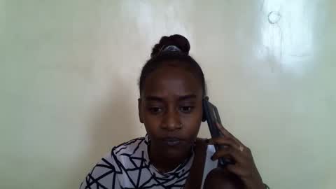 Snapshot of littlesandie chatting on 12/22/25, 06:32 littlesandie online show from 12/22/25, 06:32