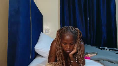 Snapshot of littleshy_baby17 chatting on 03/09/26, 04:33 Littleshy baby17 online show from 03/09/26, 04:33