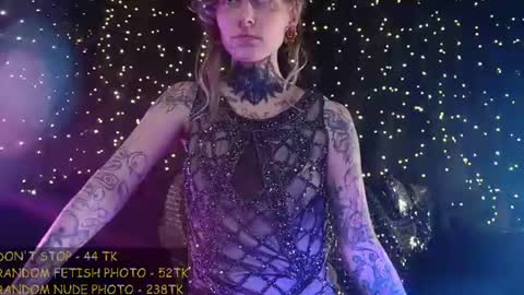 Niki  free tg channel with some photos gifs and info about streams  online show from 07/06/26, 09:06