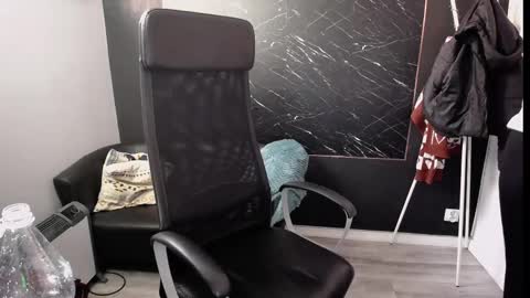 Viki online show from 02/18/25, 09:21