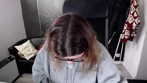 Viki online show from 12/05/25, 09:51