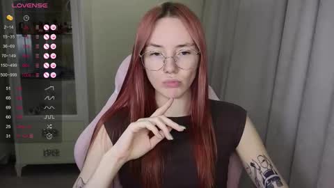 Snapshot of littlevildevil chatting on 11/09/25, 10:02 Eliana online show from 11/09/25, 10:02