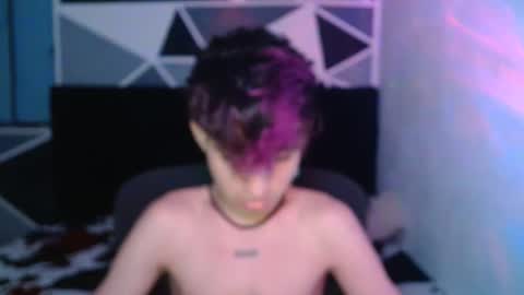 Snapshot of littlextrem chatting on 12/11/24, 04:28 Eros online show from 12/11/24, 04:28