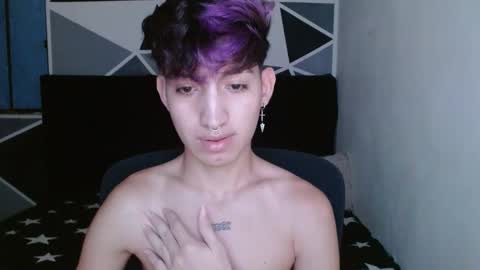 Snapshot of littlextrem chatting on 01/02/25, 03:37 Eros online show from 01/02/25, 03:37