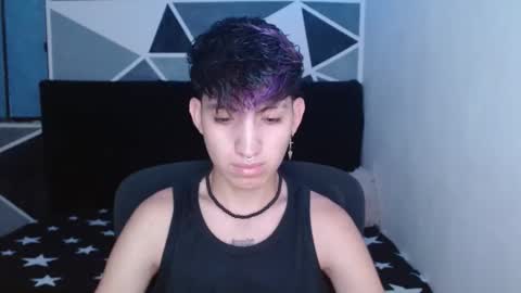 Snapshot of littlextrem chatting on 01/03/25, 04:00 Eros online show from 01/03/25, 04:00