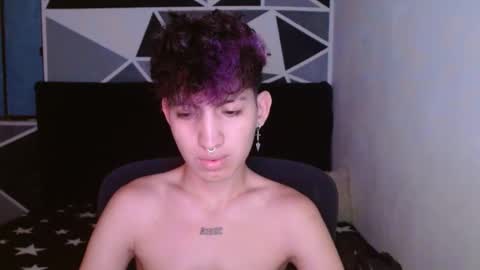 Snapshot of littlextrem chatting on 01/05/25, 05:41 Eros online show from 01/05/25, 05:41