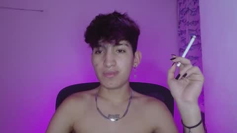 Snapshot of littlextrem chatting on 02/01/25, 04:24 Eros online show from 02/01/25, 04:24
