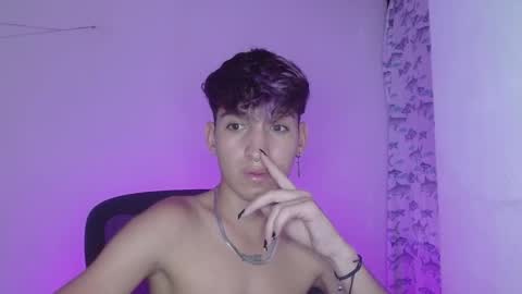 Snapshot of littlextrem chatting on 02/13/25, 01:19 Eros online show from 02/13/25, 01:19