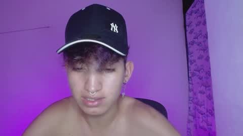 Snapshot of littlextrem chatting on 02/19/25, 05:16 Eros online show from 02/19/25, 05:16