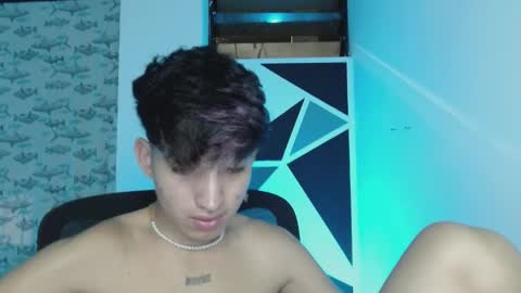 Snapshot of littlextrem chatting on 03/05/25, 07:05 Eros online show from 03/05/25, 07:05