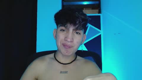 Snapshot of littlextrem chatting on 03/09/25, 07:45 Eros online show from 03/09/25, 07:45