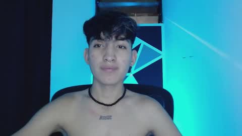 Snapshot of littlextrem chatting on 03/11/25, 02:10 Eros online show from 03/11/25, 02:10