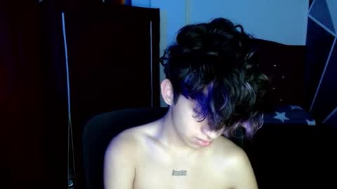 Snapshot of littlextrem chatting on 09/21/25, 09:00 Eros online show from 09/21/25, 09:00