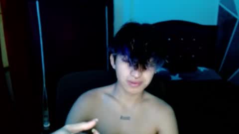 Snapshot of littlextrem chatting on 10/10/25, 02:32 Eros online show from 10/10/25, 02:32