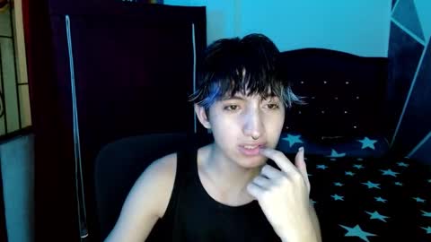 Snapshot of littlextrem chatting on 10/19/25, 01:28 Eros online show from 10/19/25, 01:28