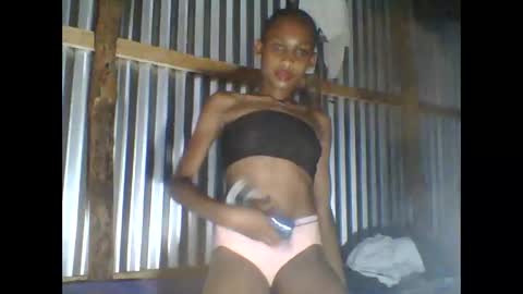 yanah online show from 11/22/25, 03:00